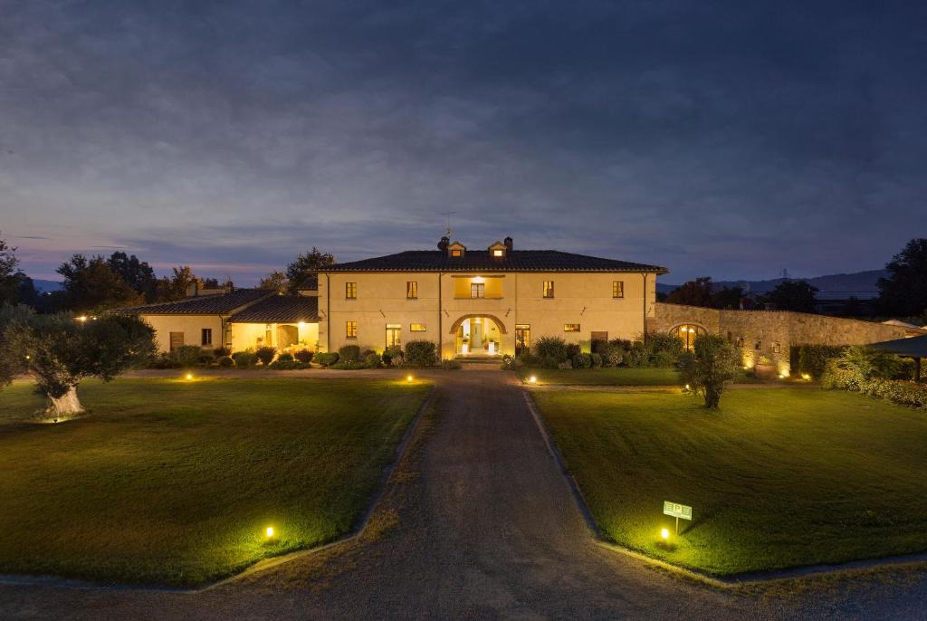Pieve al Bagnoro Hotel | Hotel Le Capanne