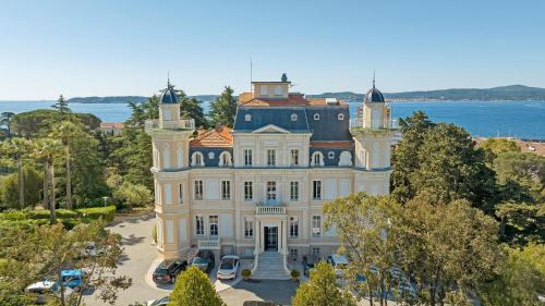 Sainte-Maxime City Centre Hotel | Hotel Les Tourelles