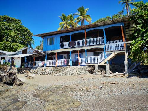 Montezuma Hotel | Hotel Lucy