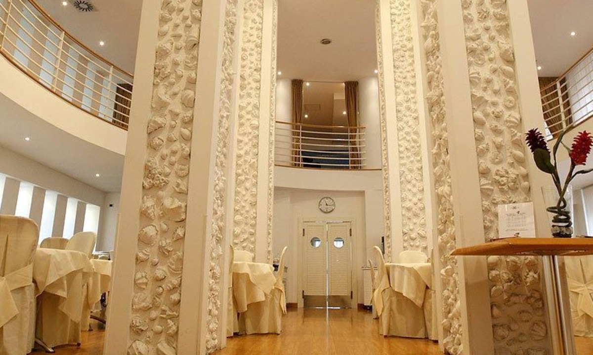 Marina Centro Hotel | Hotel Luxor