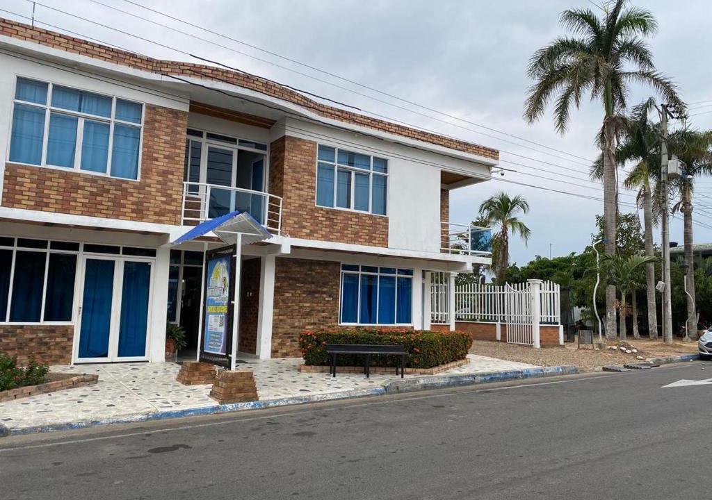 Mani Hotel | HOTEL MANIRU