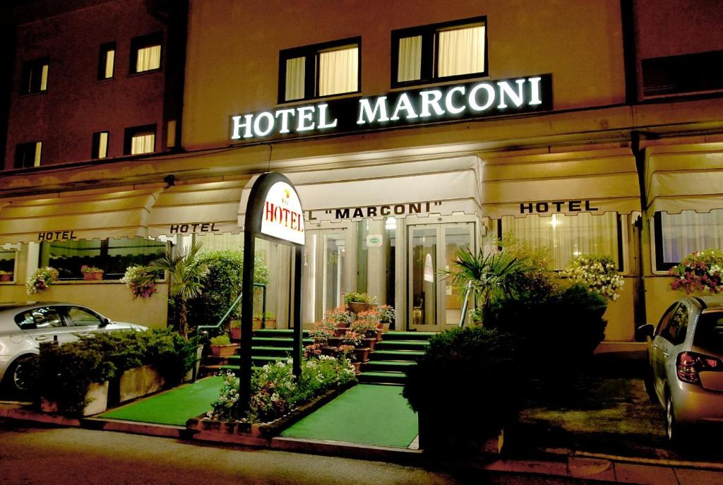 Ponte San Nicolo Hotel | Hotel Marconi