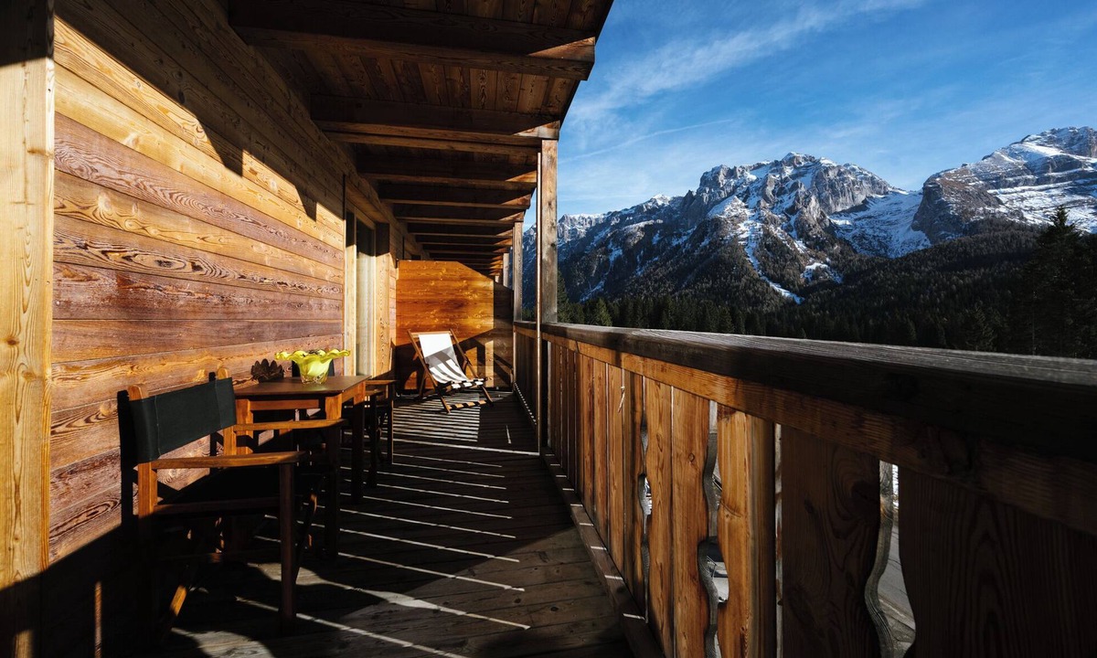 Campo Carlo Magno Hotel | Hotel Maribel