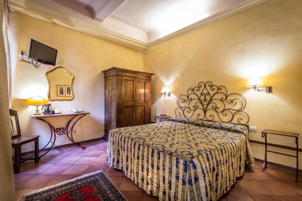 Santa Maria Novella Hotel | Hotel Mario's