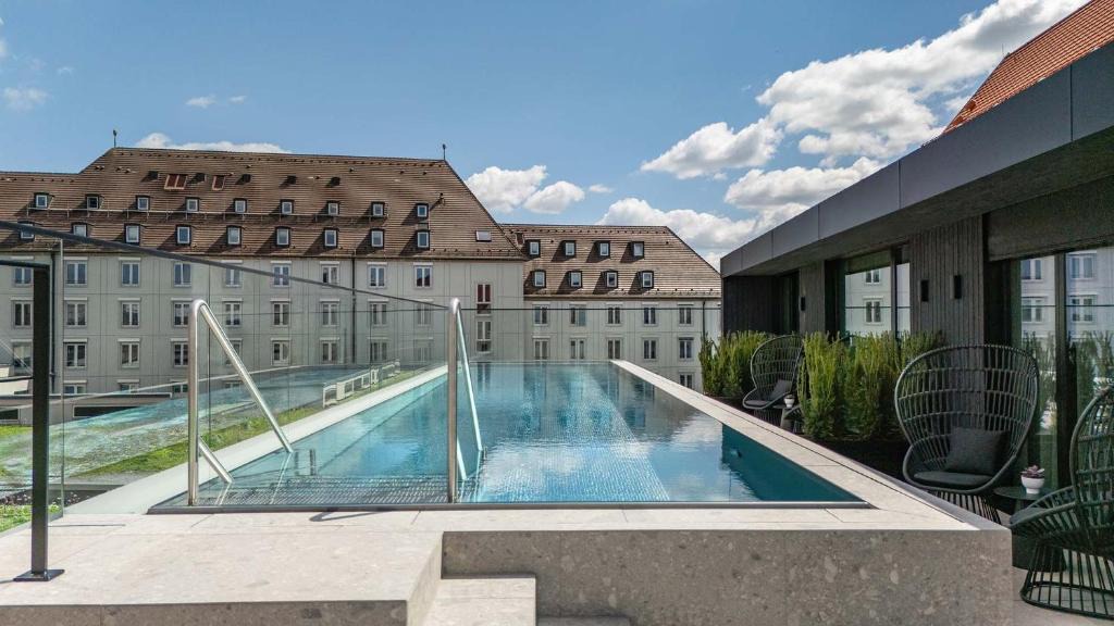 Innenstadt - Sankt Ulrich-Dom Hotel | Hotel Maximilian’s