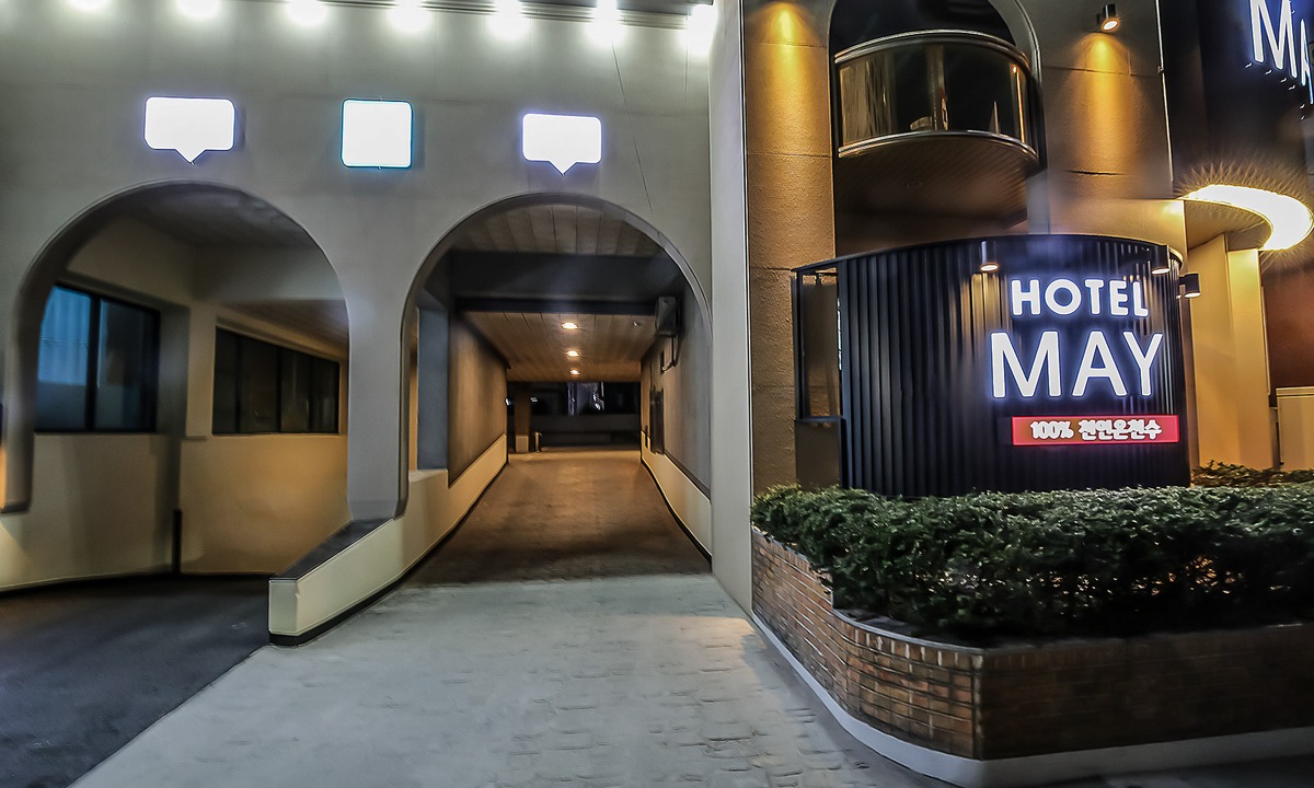 Bongmyeong-dong Hotel | Hotel May