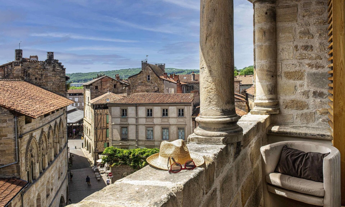 Figeac Hotel | Hotel Mercure Figeac Viguier du Roy