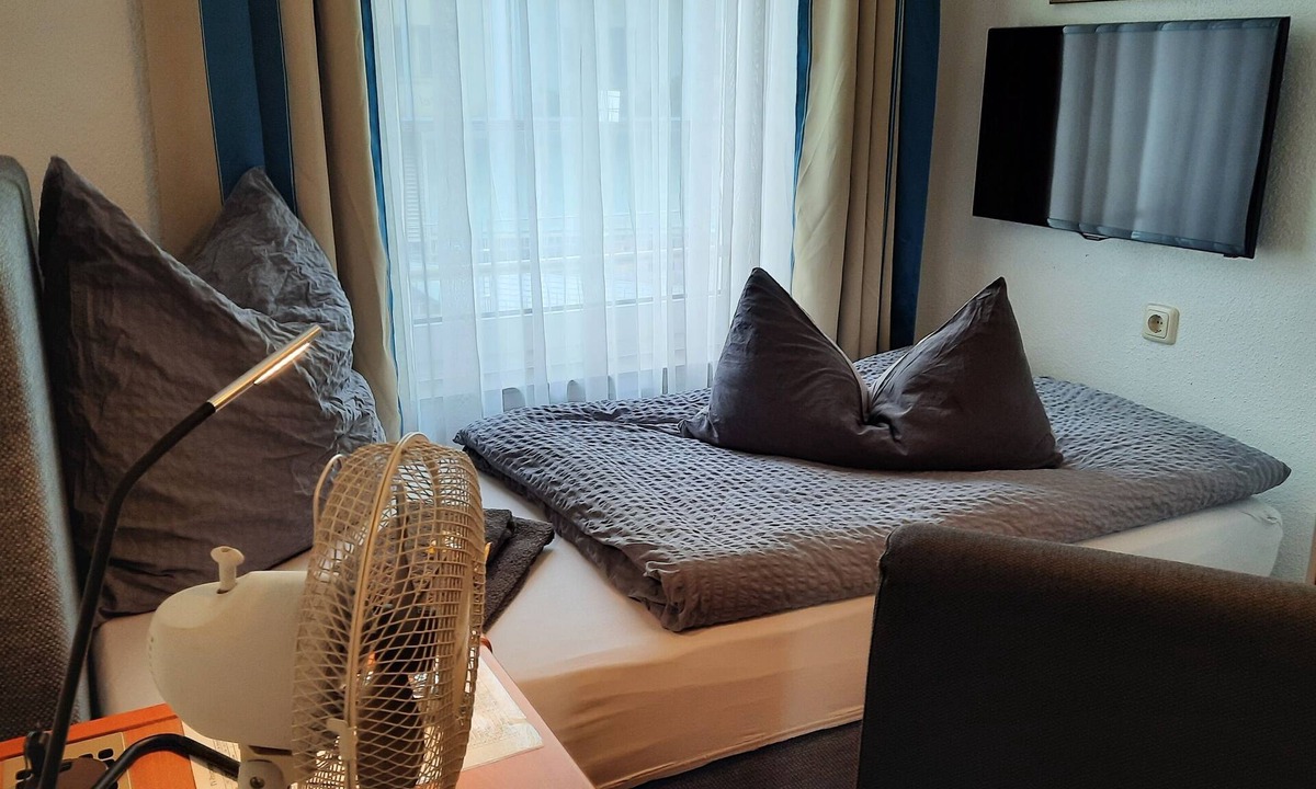 Deutz Hotel | Hotel Merlin