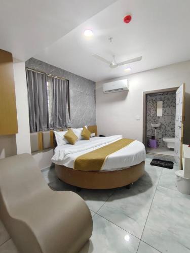 Himatnagar Hotel | Hotel Metro