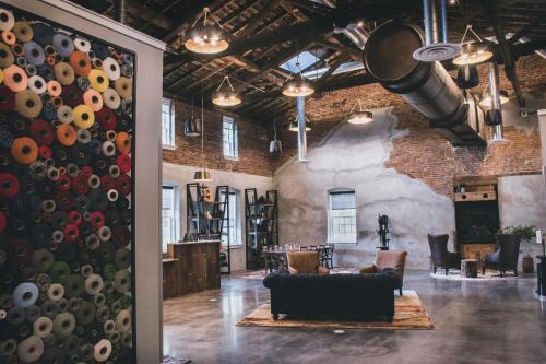 Amana Hotel | Hotel Millwright