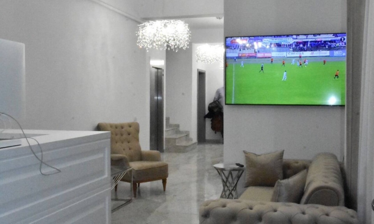 Sector 2 Hotel | Hotel Monica