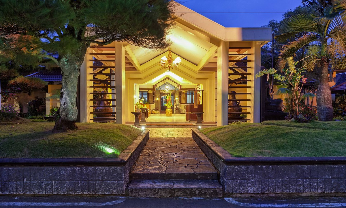 Dinoyo Hotel | Hotel Montana Dua Malang
