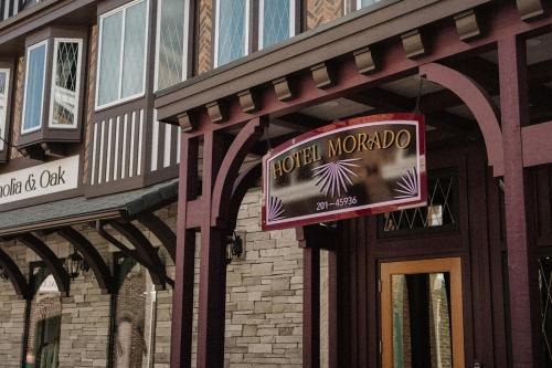 Chilliwack Proper Village West Hotel | Hotel Morado