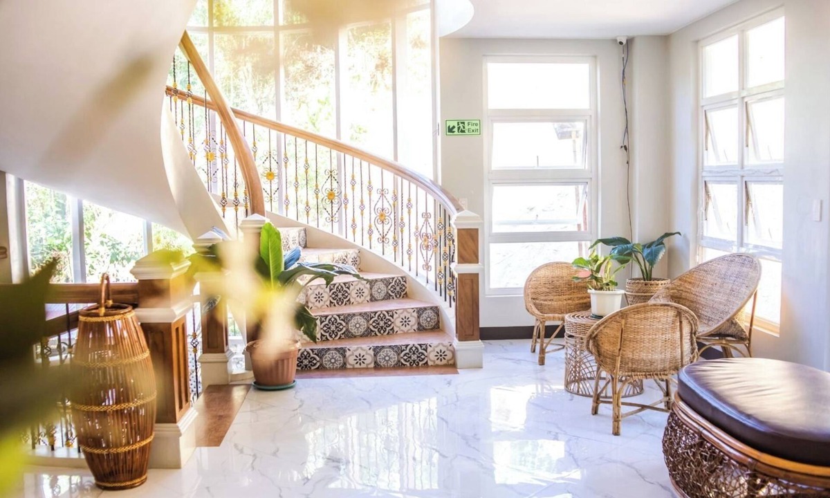 Romblon Island Hotel | Hotel NaeR