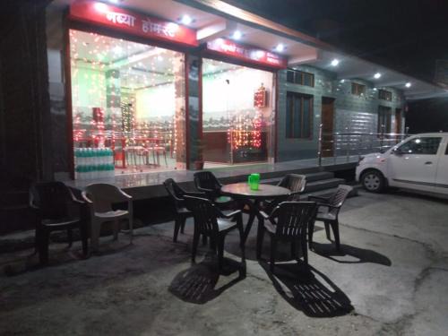 Rajgarhi Hotel | Hotel Navya Dhruv