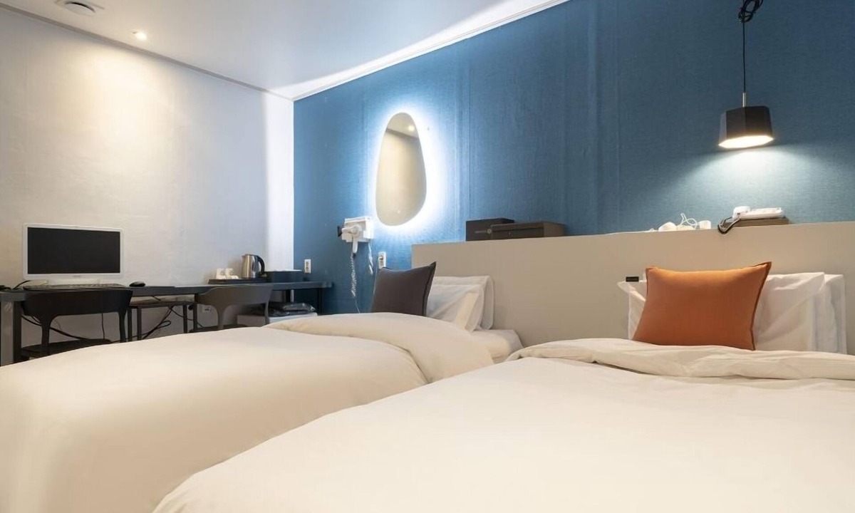 Sam-dong Hotel | Hotel Nine