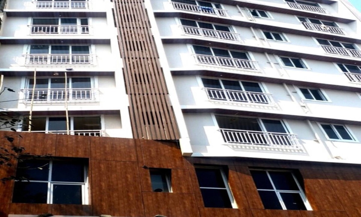 Vile Parle East Hotel | Hotel Nirvana Grace