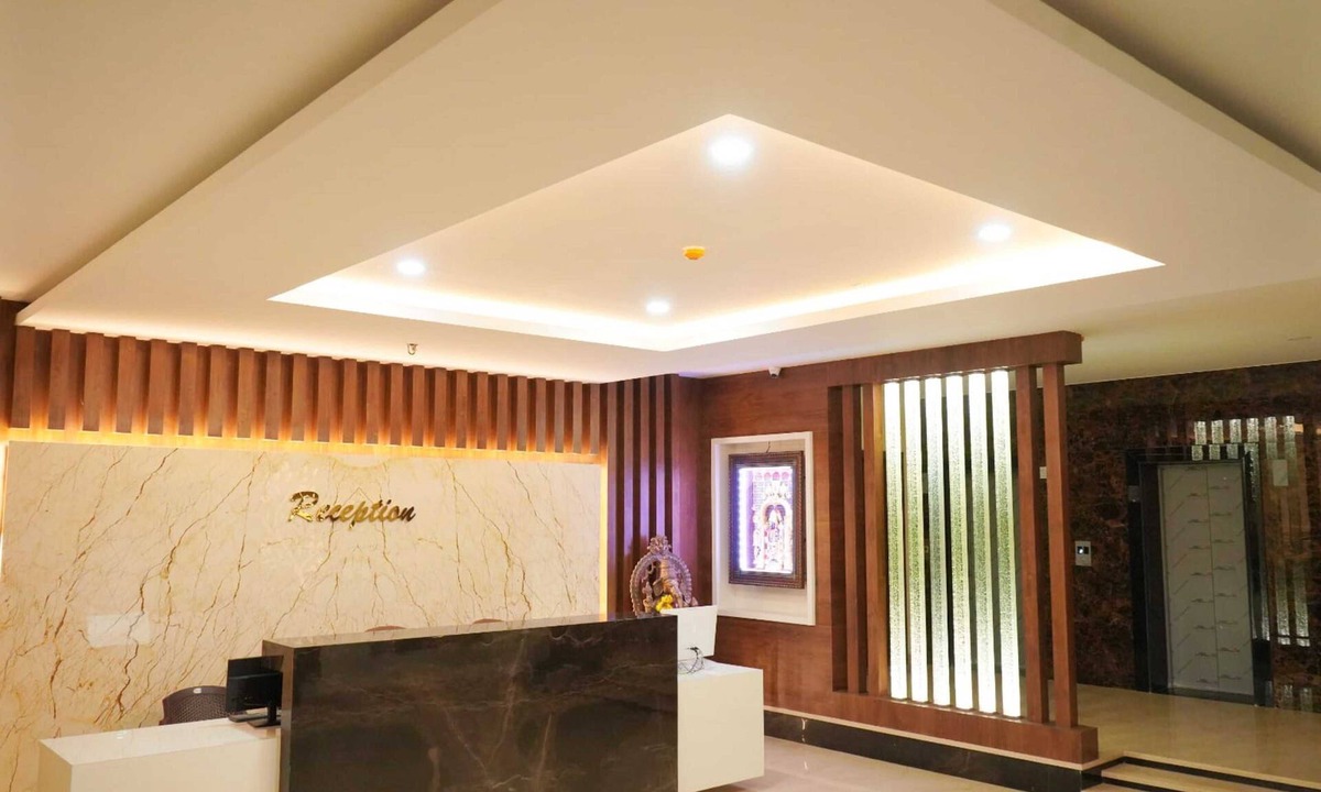 Vadavalli Hotel | HOTEL NIVETHA INN
