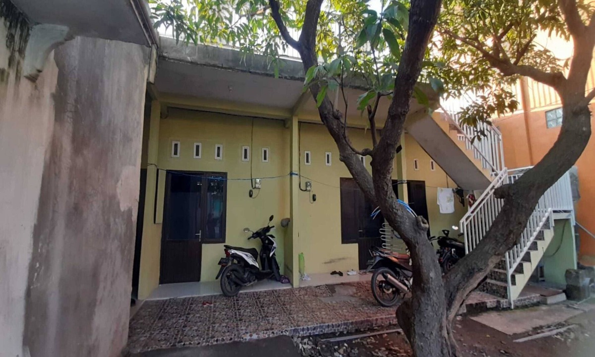 Gresik Hotel | Hotel O Aero Kost Bu Lisa Syariah Near Pasar Tradisional Lawang