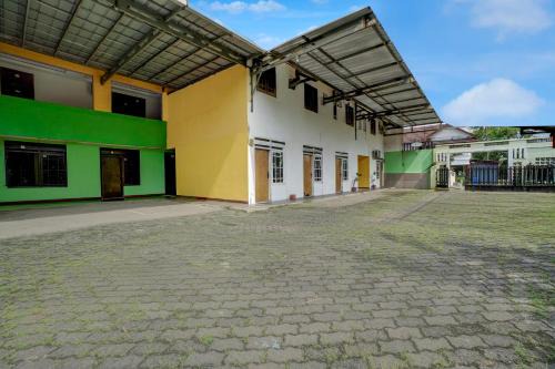 East Jakarta Hotel | Hotel O near Plaza Pondok Gede formerly Angel Homestay