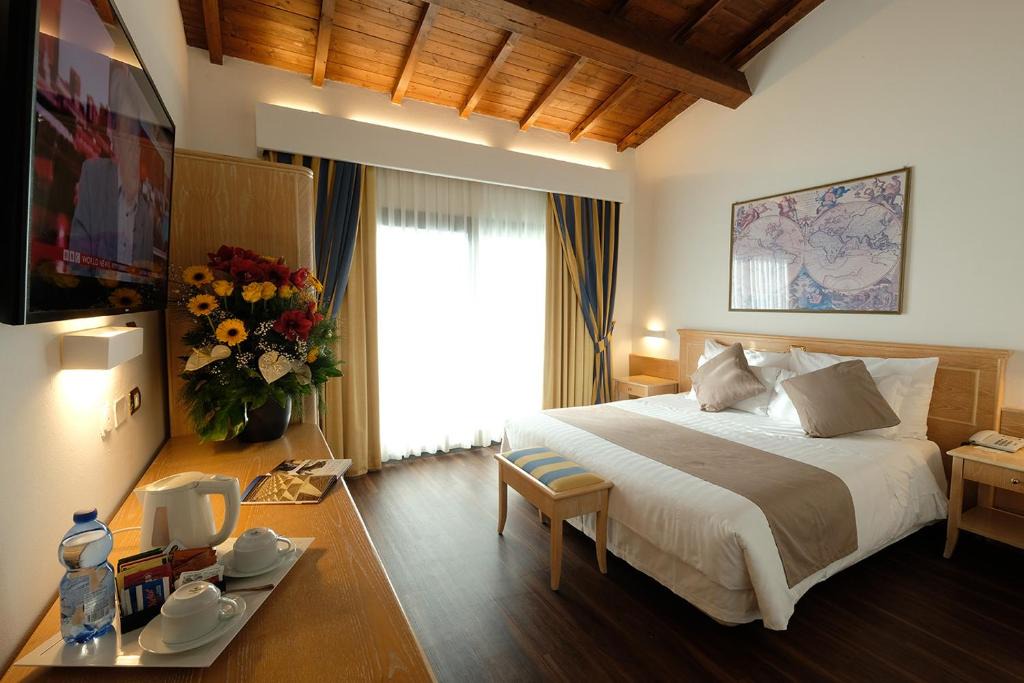 Ferrara Historic Centre Hotel | Hotel Orologio