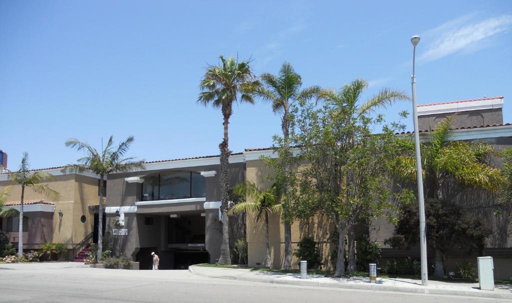 East Manhattan Beach Hotel | Hotel Pacific, Manhattan Beach