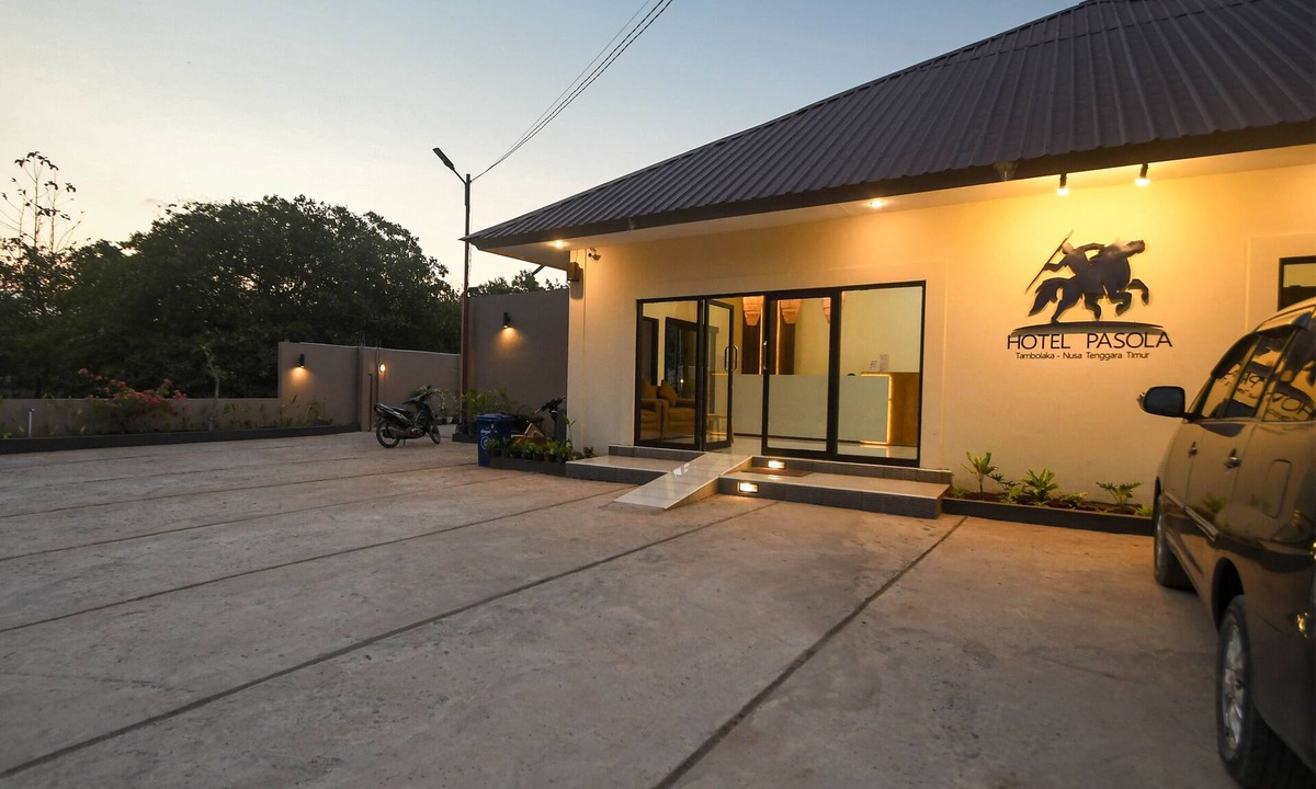 Tambolaka Bed & Breakfast | Hotel Pasola
