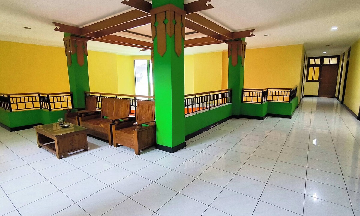 Semarang Hotel | Hotel Pattimura powered by Cocotel