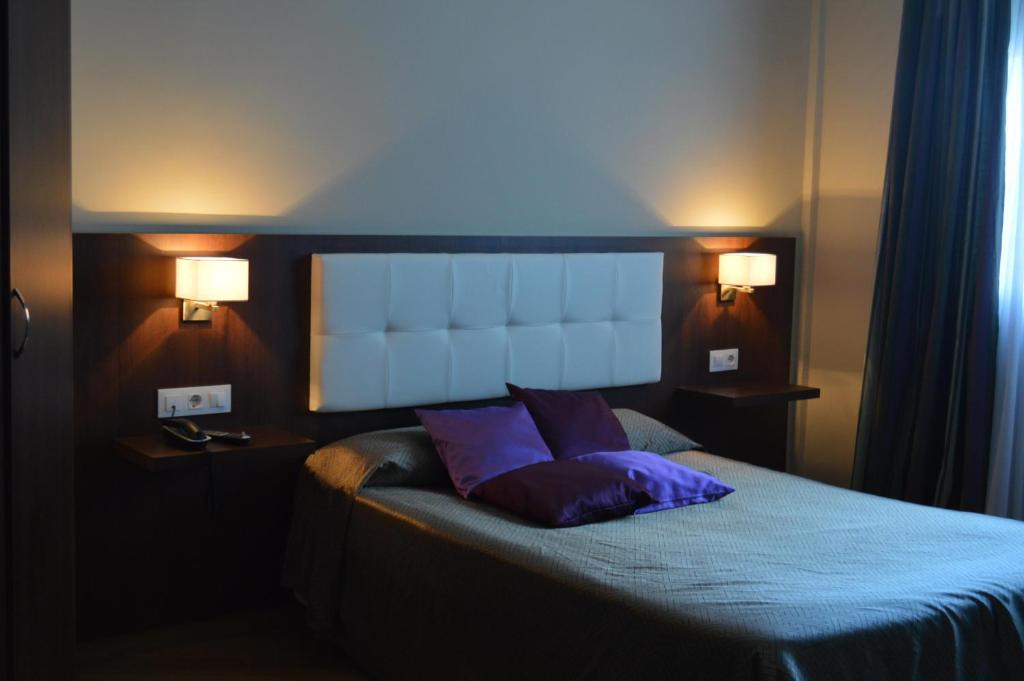 Malpartida de Caceres Hotel | Hotel Peña Cruz