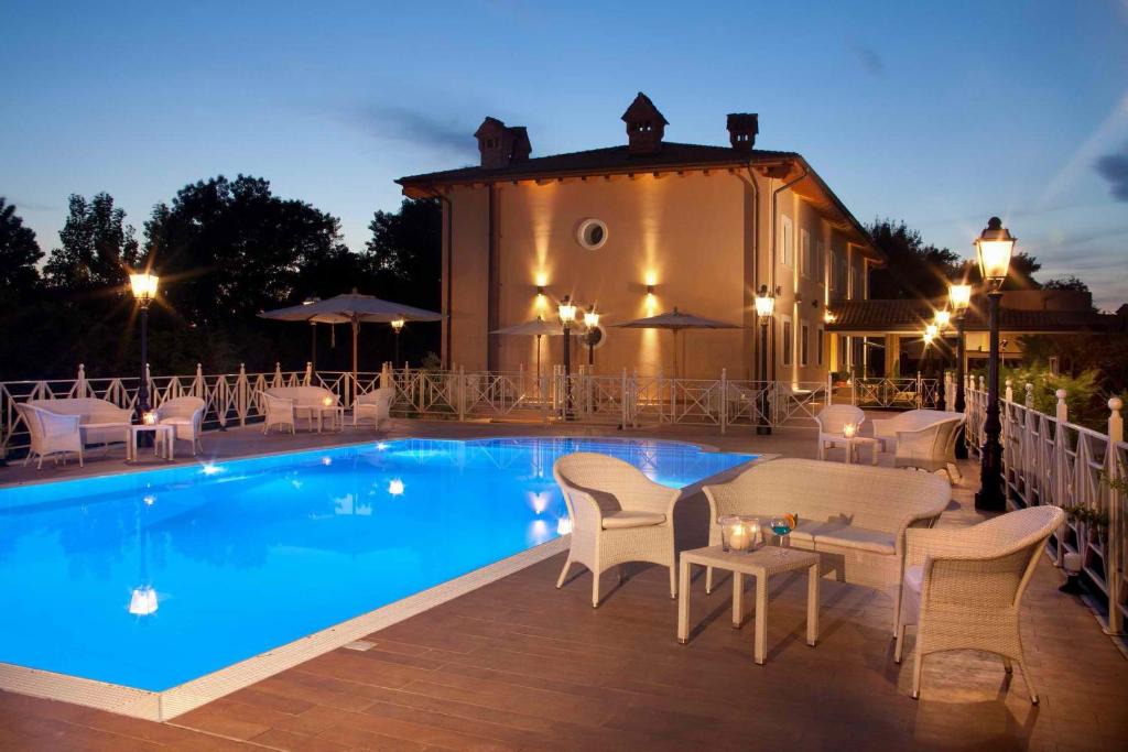 Zona XVIII Capannelle Hotel | Hotel Piccolo Borgo