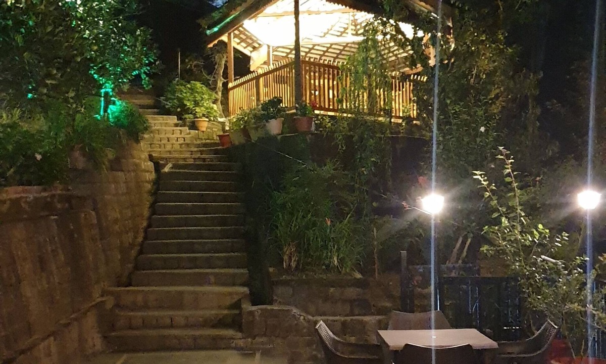 Khanyara Hotel | Hotel Pong View