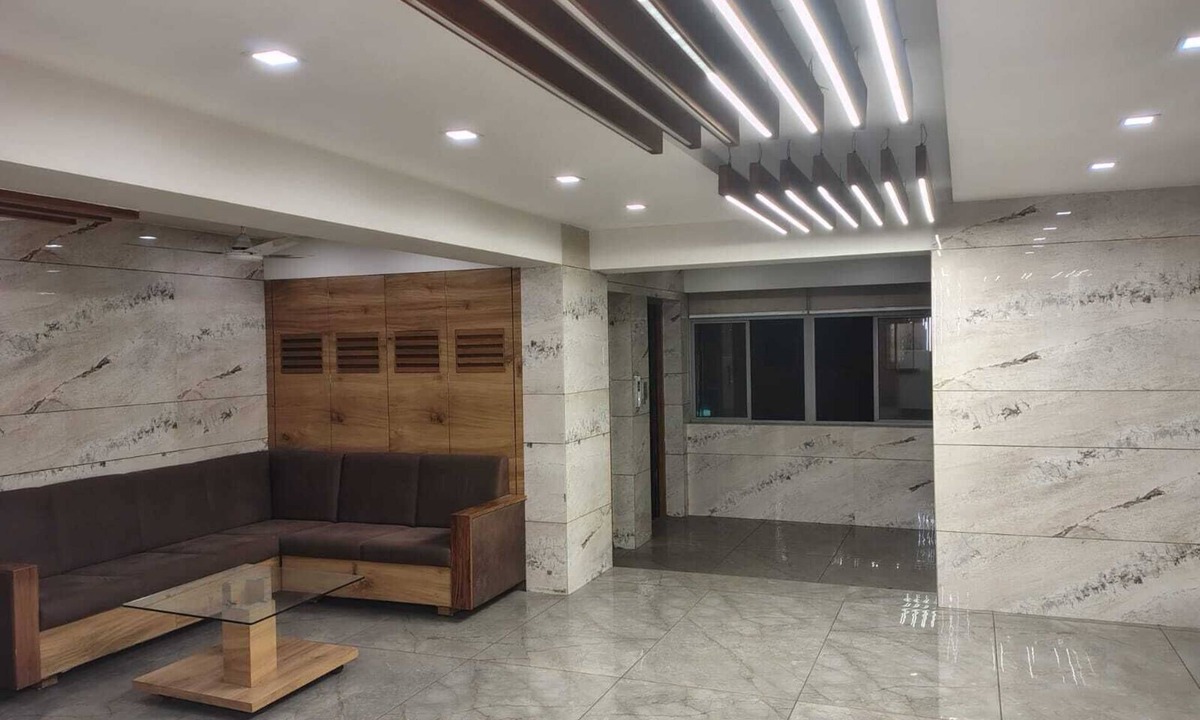Sayajiganj Hotel | HOTEL PRUDENT - Vadodra