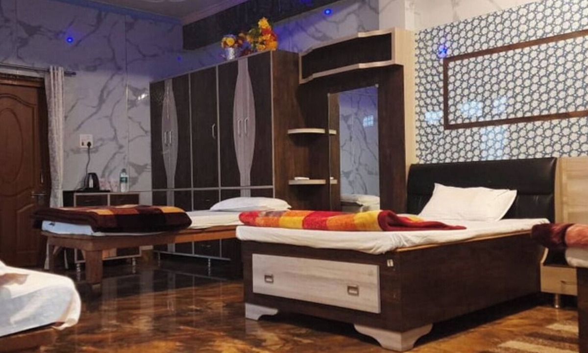 Pithoragarh Hotel | Hotel Pushpanjali