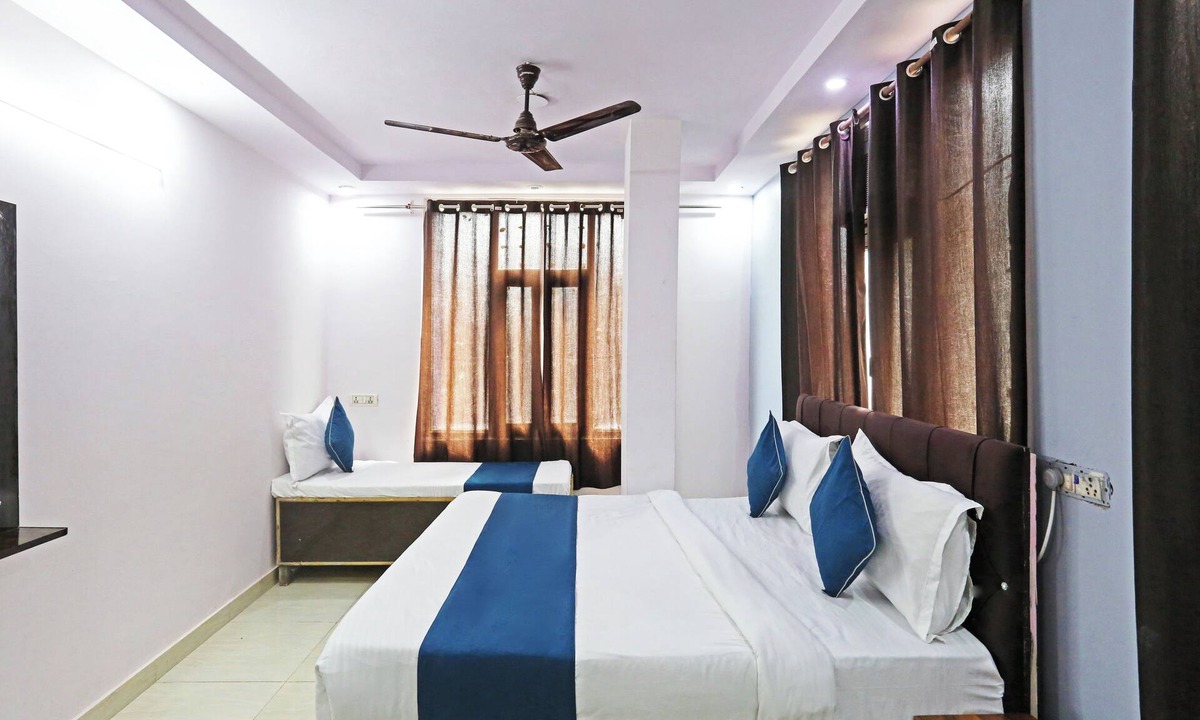 New Delhi Hotel | Hotel Raaso Inn Laxminagar BY Arrow
