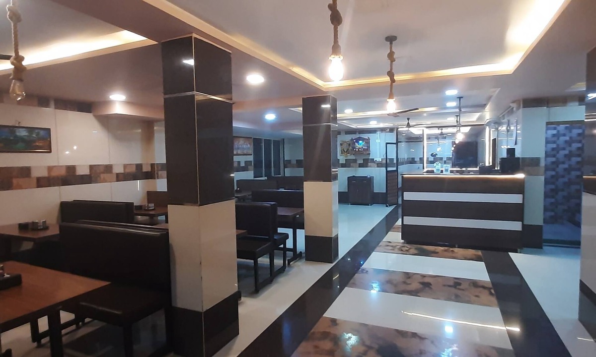 Neral Hotel | Hotel Radhakrishna
