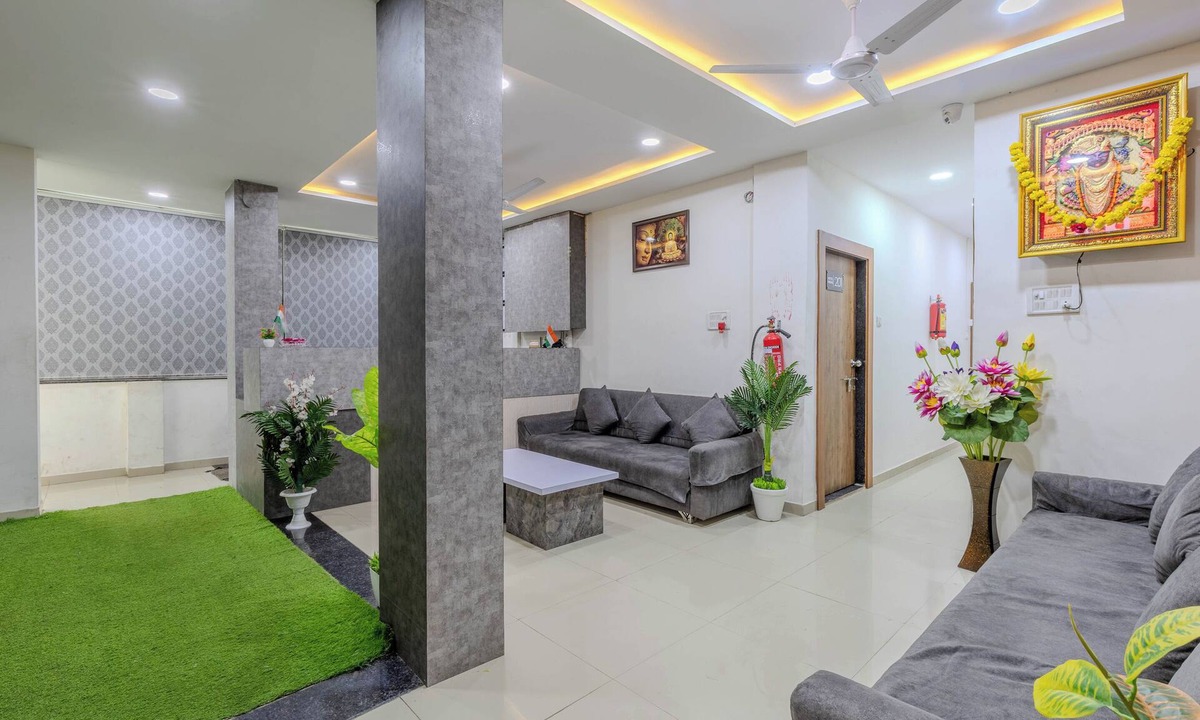 Panch Mahals District Hotel | Hotel Radhe