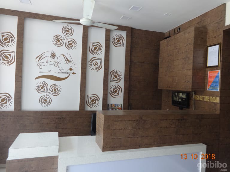 Dwarka Hotel | Hotel Radhe Krishna
