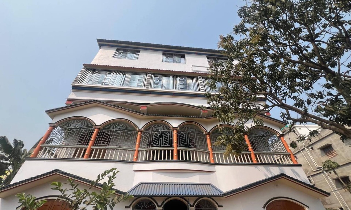 Mayapur Hotel | Hotel Raj