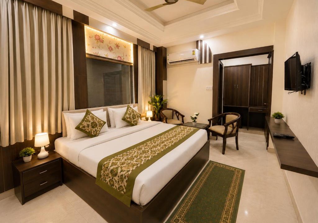 Mayapur Hotel | Hotel Ramawati Near Ganga Ghat, Haridwar