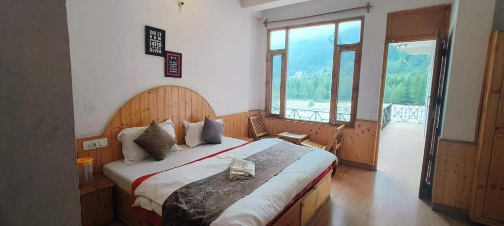 Vashist Hotel | HOTEL RANGBAY by SINGH SAAB
