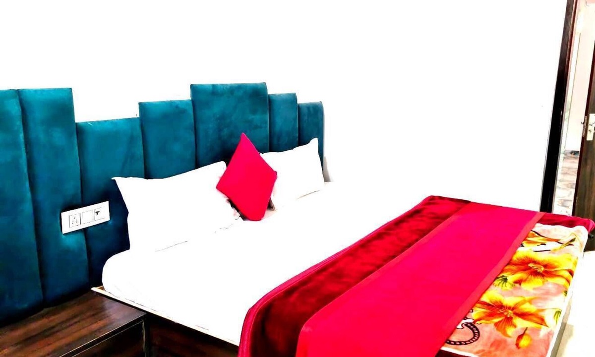Mathura Hotel | Hotel Ravintam