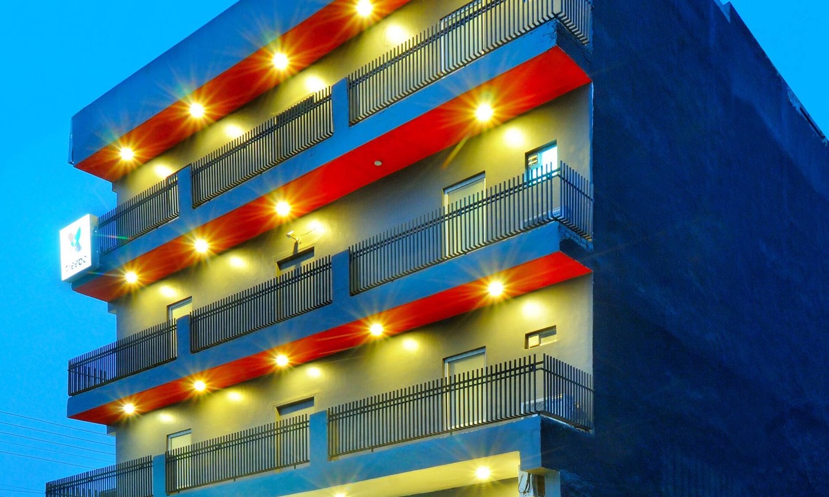 Noida Hotel | Hotel Red York