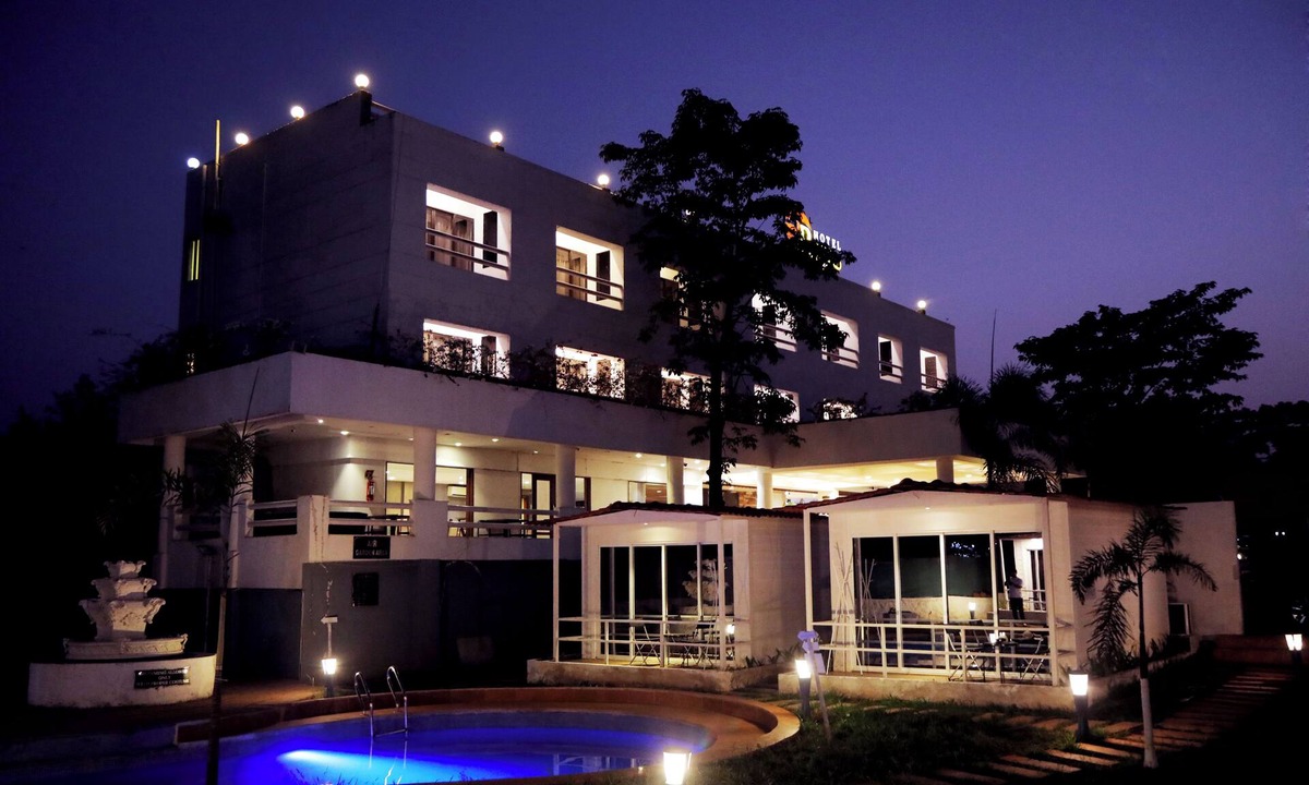 Chiplun Hotel | Hotel Reemz