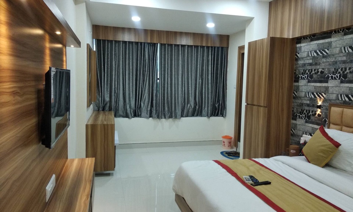 Anand Hotel | Hotel Rest & Ride