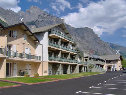 Saint-Julien-Mont-Denis Hotel | Hotel Restaurant Lancheton