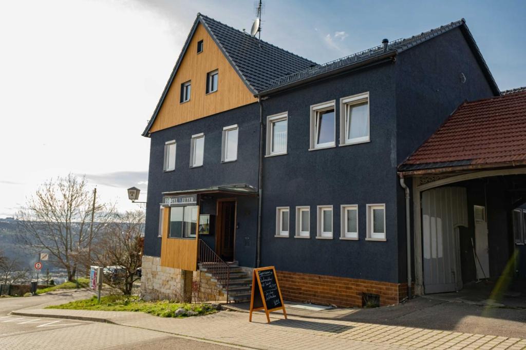 Neckarhalde Hotel | Hotel-Restaurant Kelter