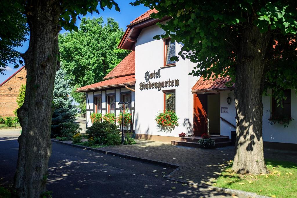 Treppendorf Hotel | Hotel & Restaurant Lindengarten
