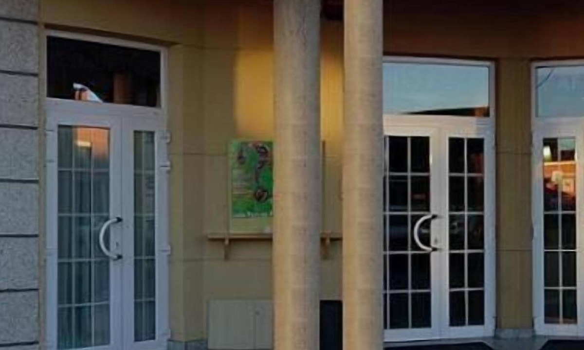 Santa Maria del Paramo Hotel | Hotel Reyes de León