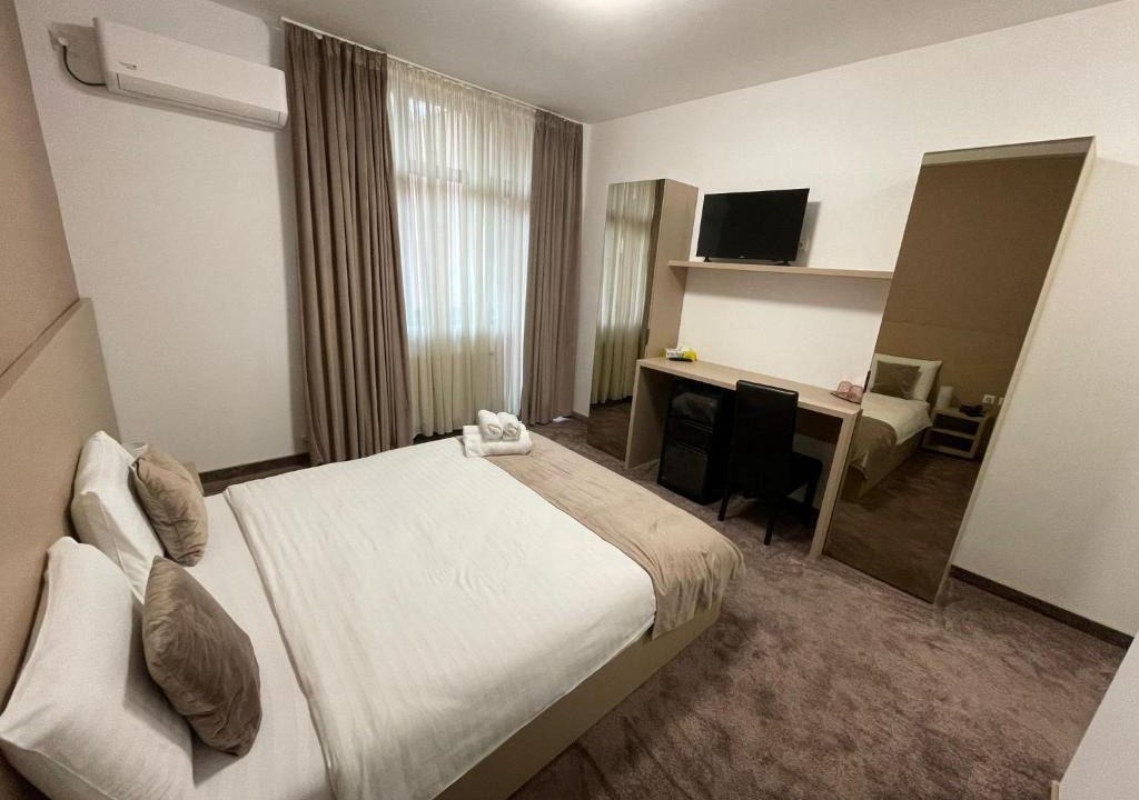 Sector 3 Hotel | Hotel Rivoli