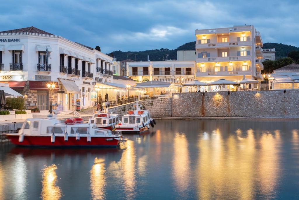 Spetses Hotel | Hotel Roumani